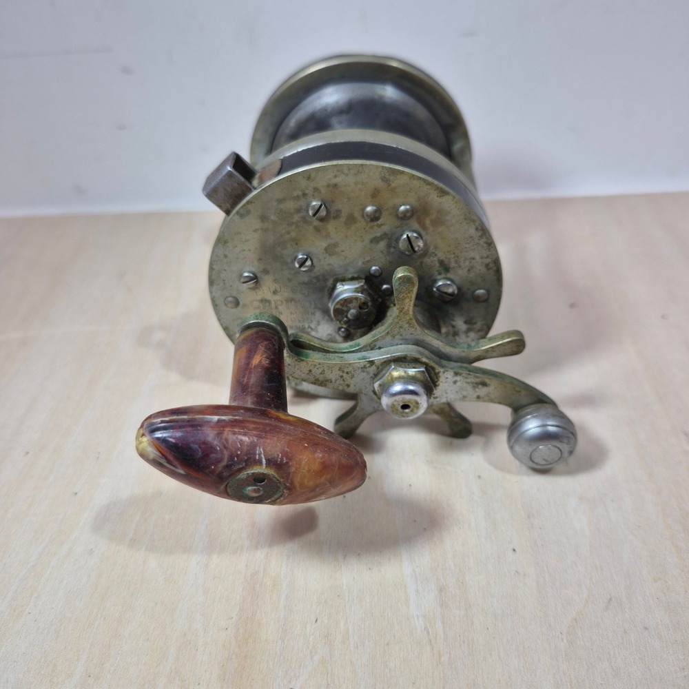 Vintage Pflueger Capitol No 1985 Salt Water Fishing Reel Star Drag Made in‎ USA